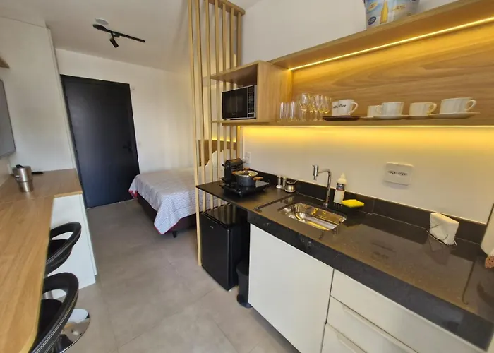 Lindo Studio Proximo Aeroporto, Shopping E Metro